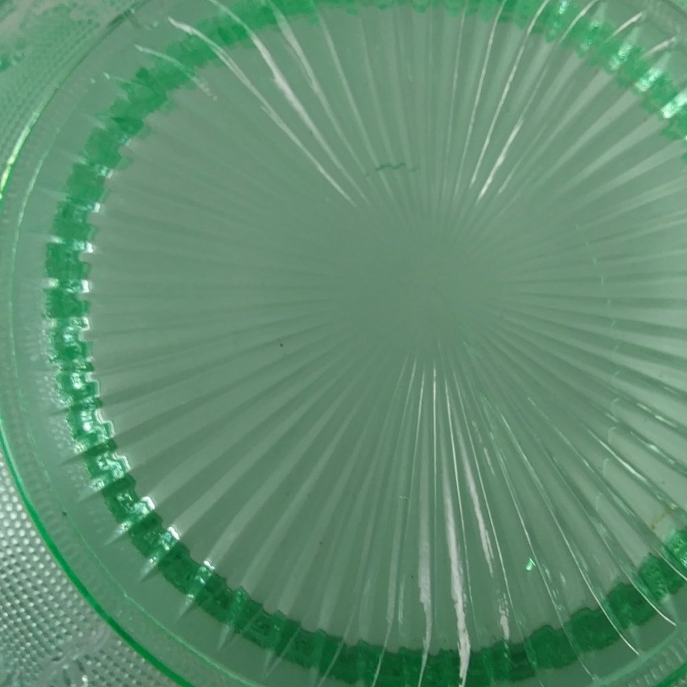 uranium green depression glass bowl grape motif glowy glass - Picture 12 of 12